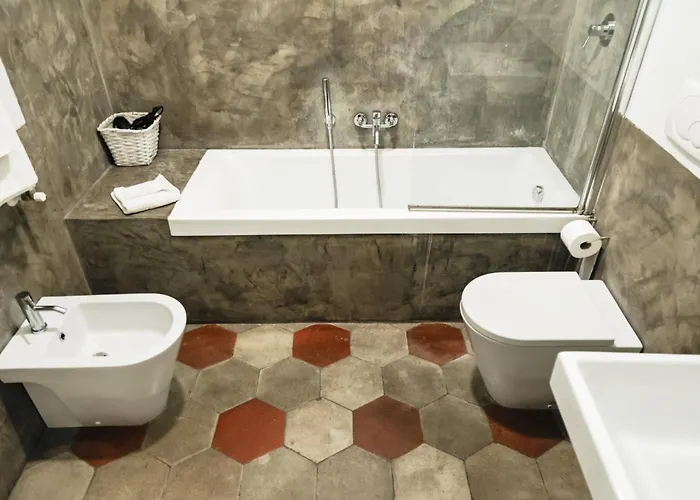 Stylish Loft In Monti Area, Near Colosseum * Roma